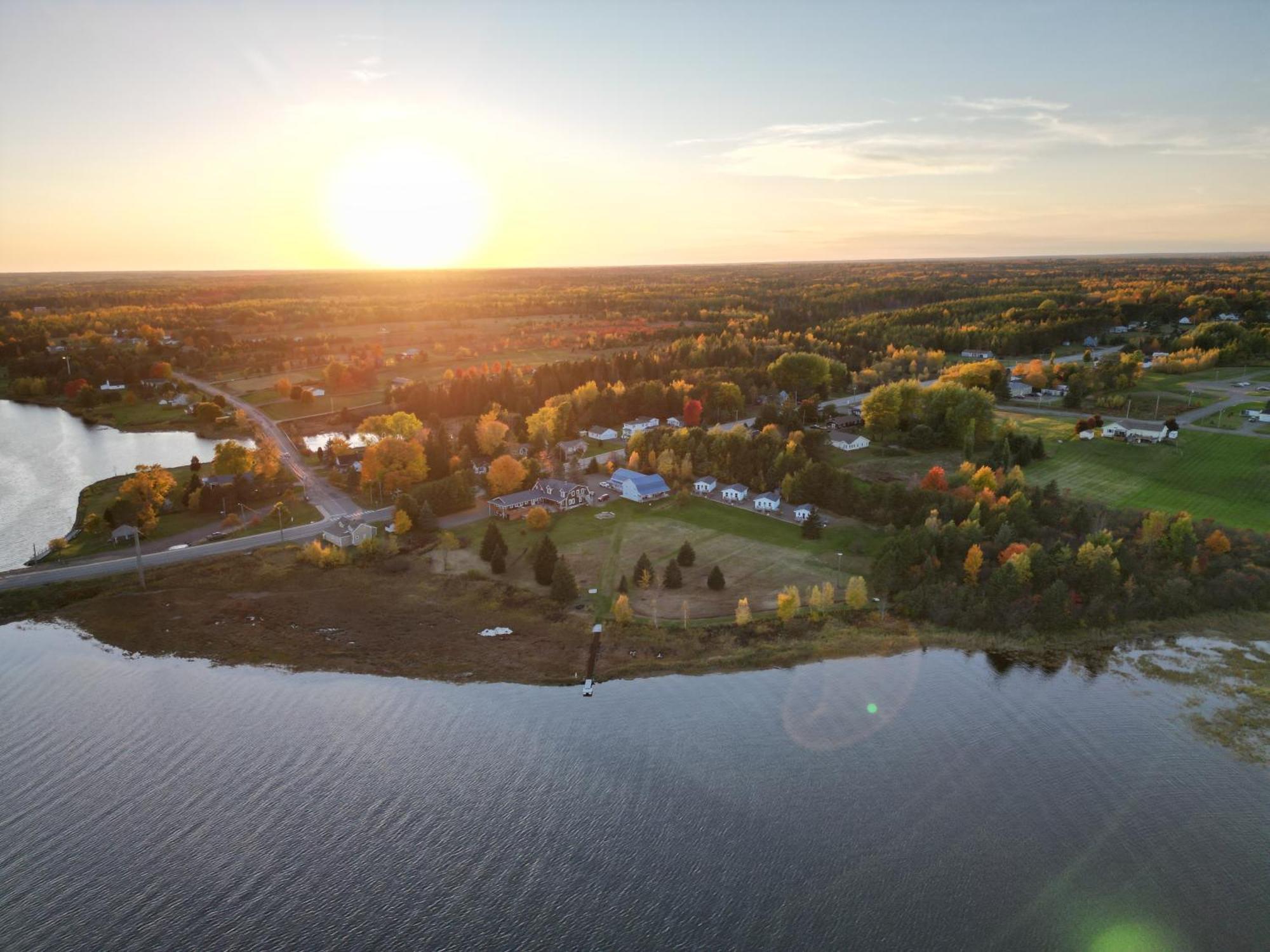 L'Ancrage B&B And Cottages Saint Louis de Kent Eksteriør billede